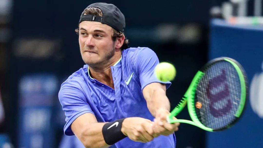 场外的教练 场外的教练