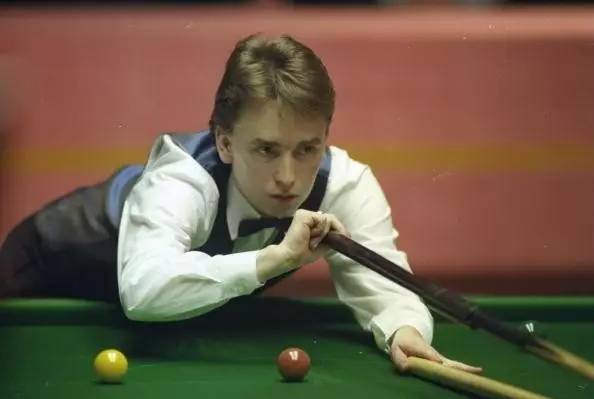 事性上更突 事性上更突