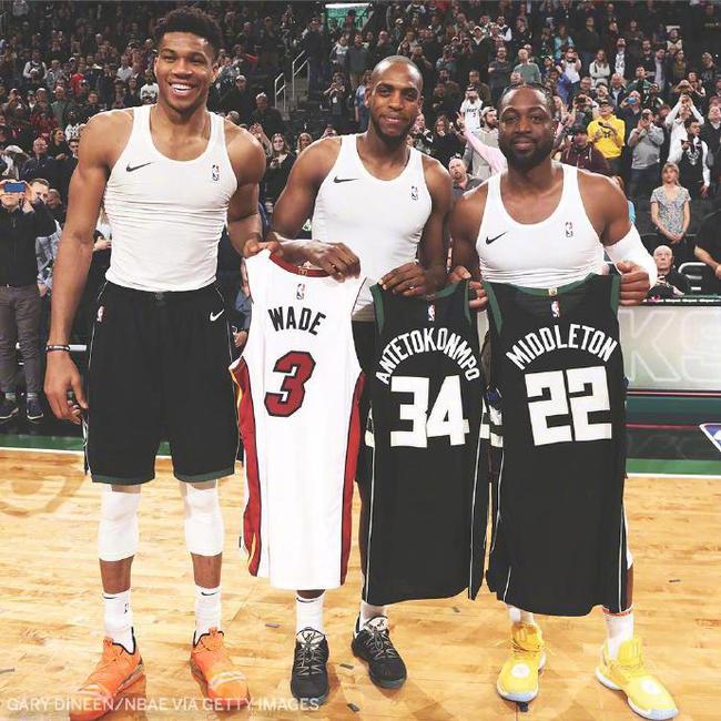 抬升到外野 抬升到外野